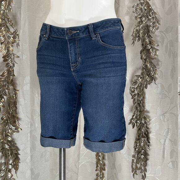 APT 9‎ Women’s Size 6 Bermuda Jean Shorts Dark Wash Stretch Cuffed Denim - Picture 6 of 13